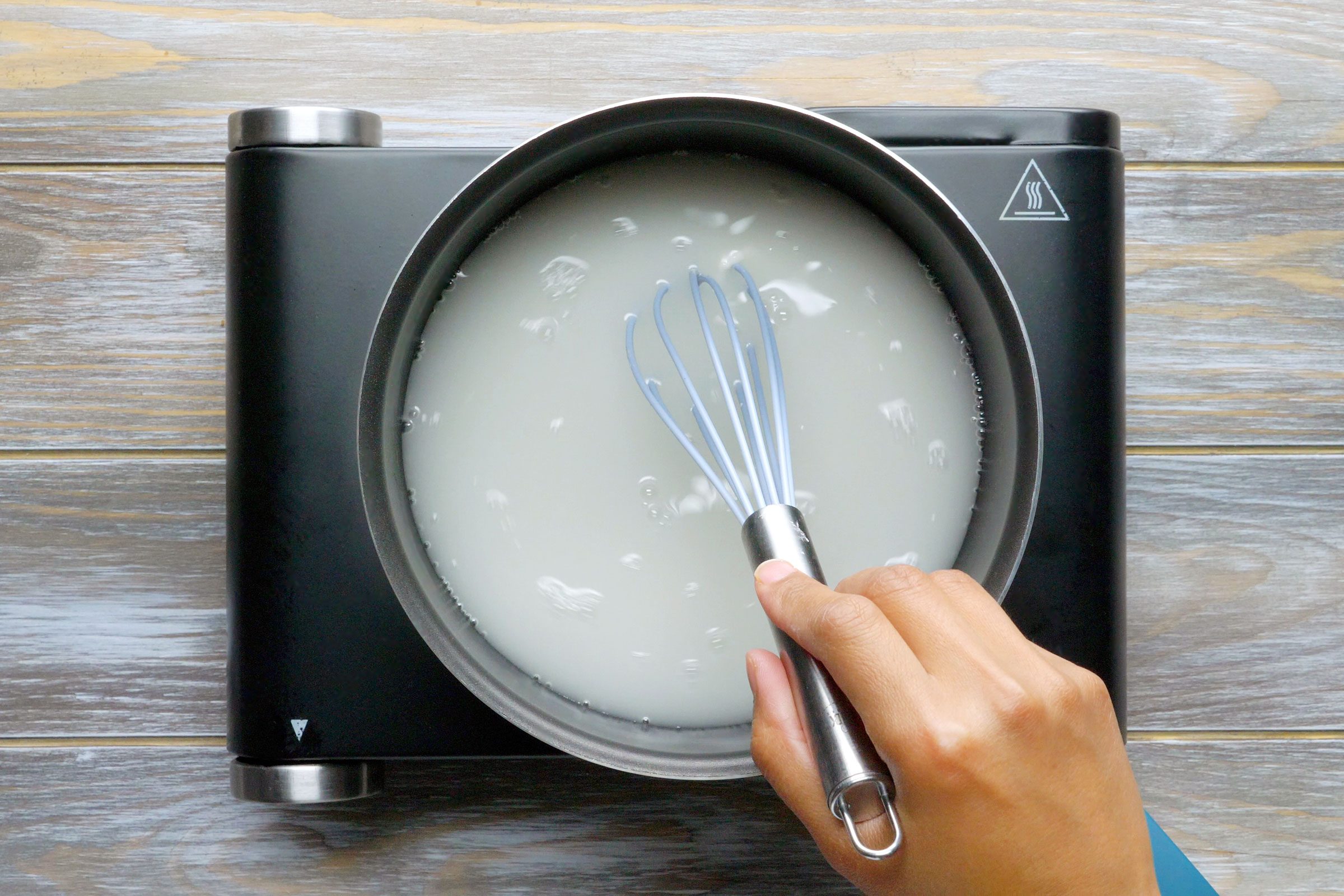 a small saucepan, with the sugar, cold water and cornstarch, whisking until smooth