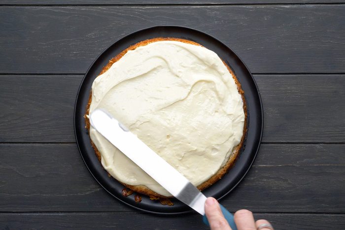 Bee Sting Cake Tohvs22 246403 Bl 03 25 9