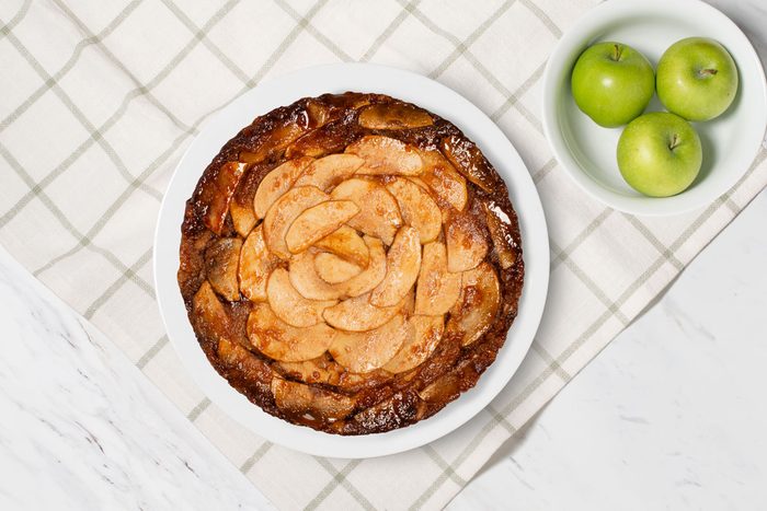 Appleupsidedowncake Tohd24 49274 Emilydavis 004 Social Redo