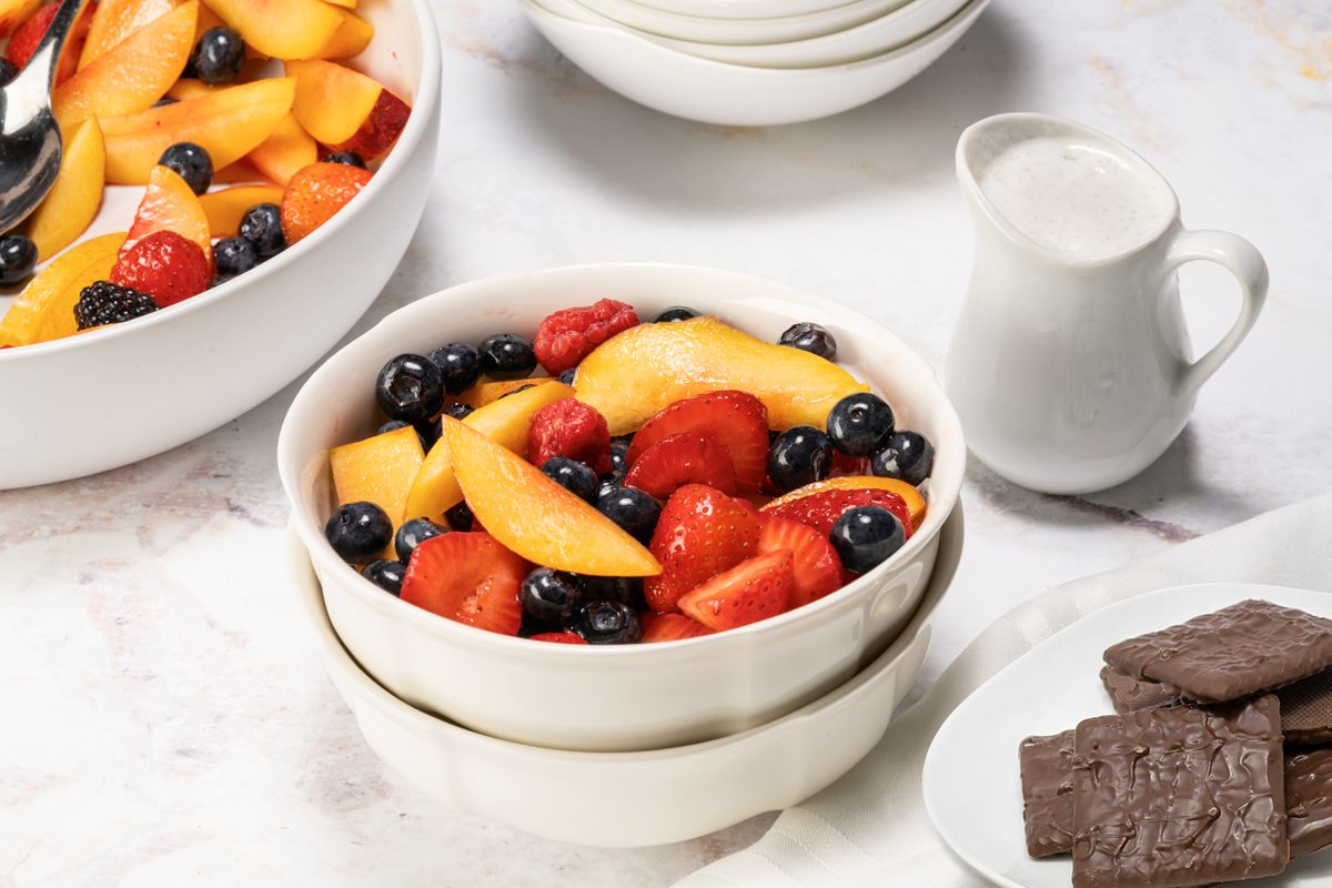Fruit Dessert served with Yogurt Dip with chocolate graham crackers
