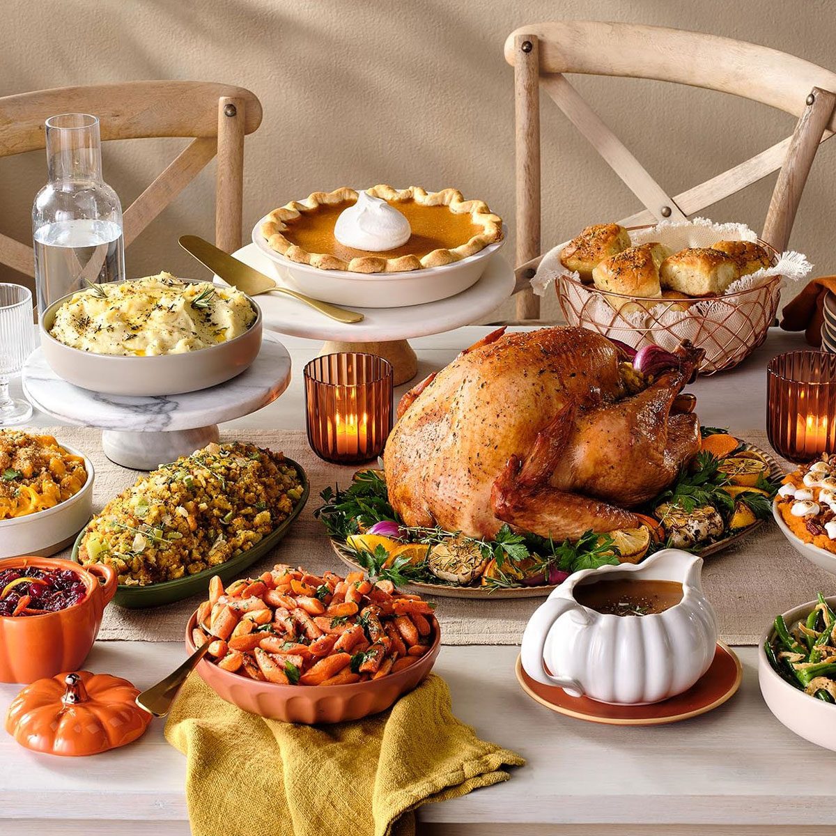Thanksgiving Dinner for 10 Is Only $47 at Aldi—Here’s How