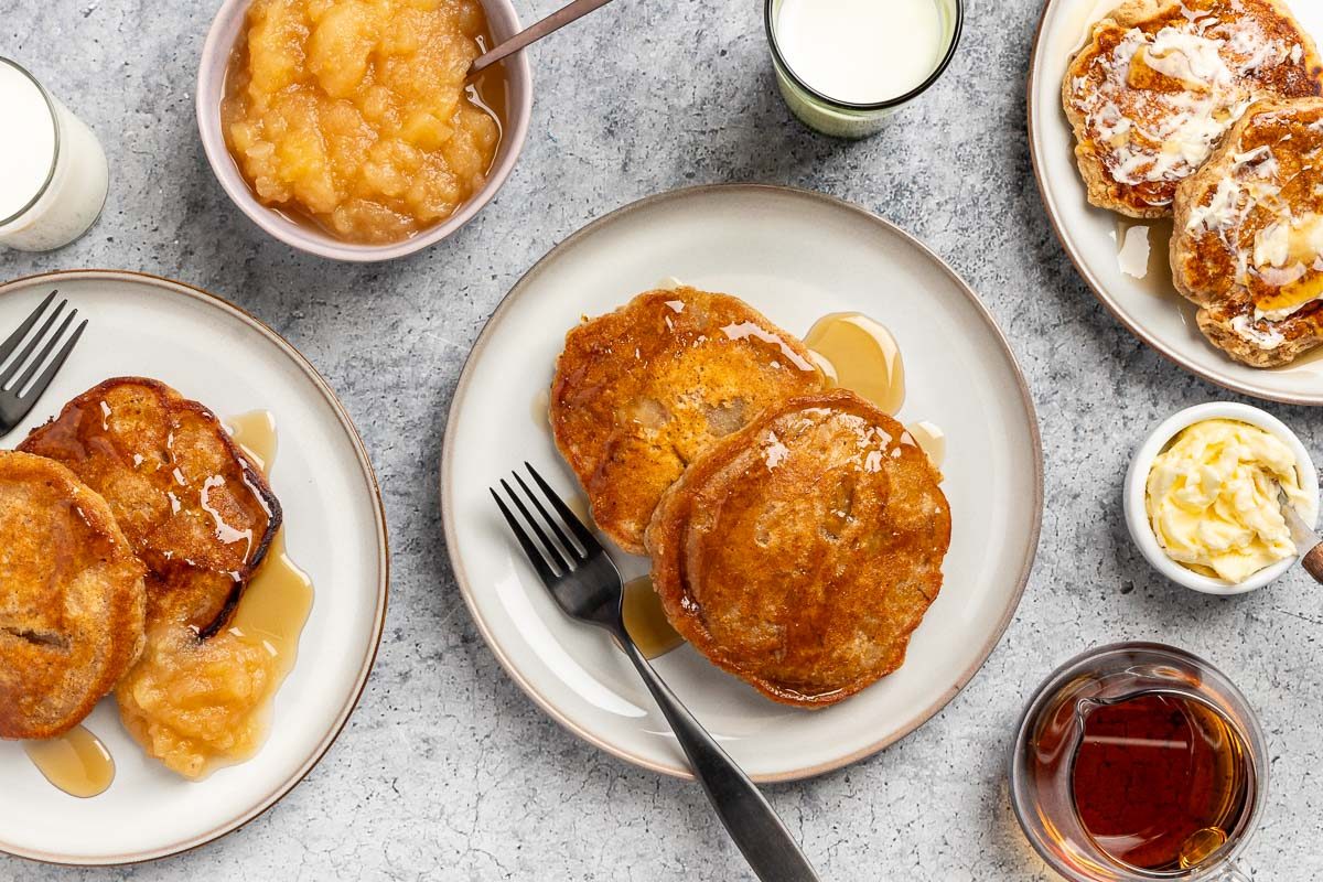 Cinnamon Applesauce Pancakes
