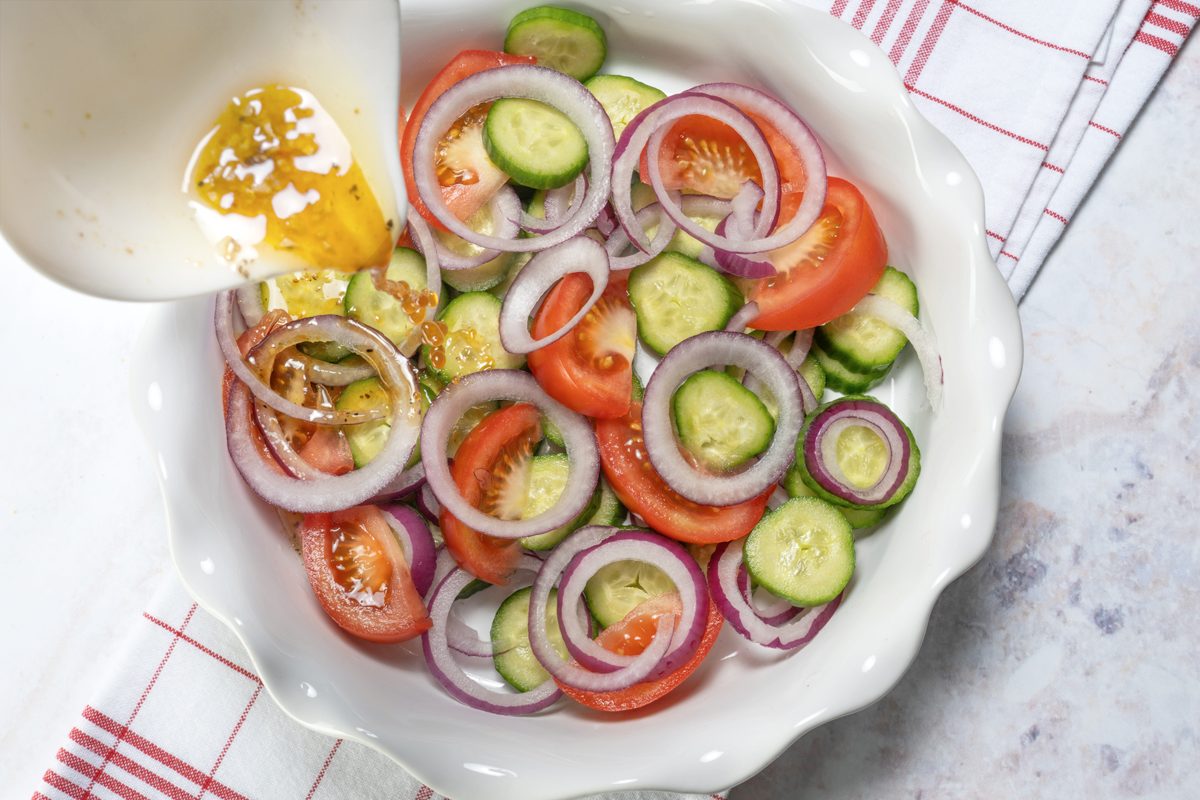 Cucumber Tomato Salad With Italian Dressing Tohd24 17509 Orlycatz 1