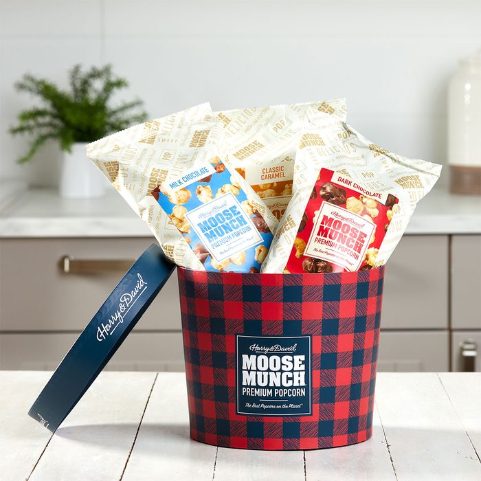 Moose Munch Premium Popcorn Holiday Drum