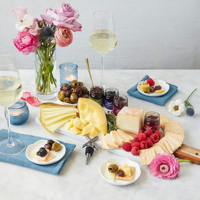 Sjp X Murray's The Curated Collection