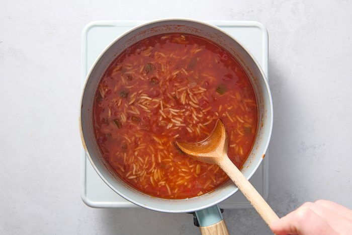 Cooking the rice and salsa together