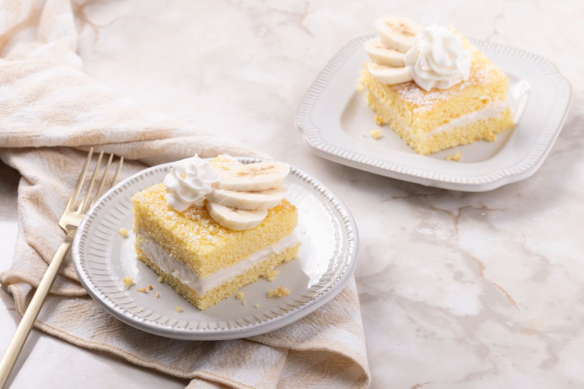 Taste of Home Banana Flip Cake (141401)