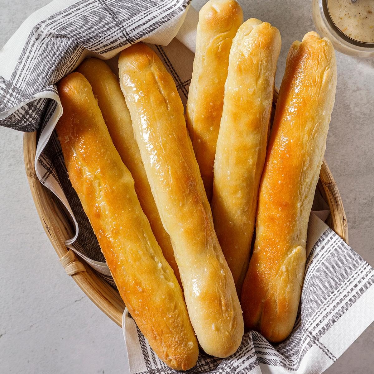 Copycat Olive Garden Breadsticks