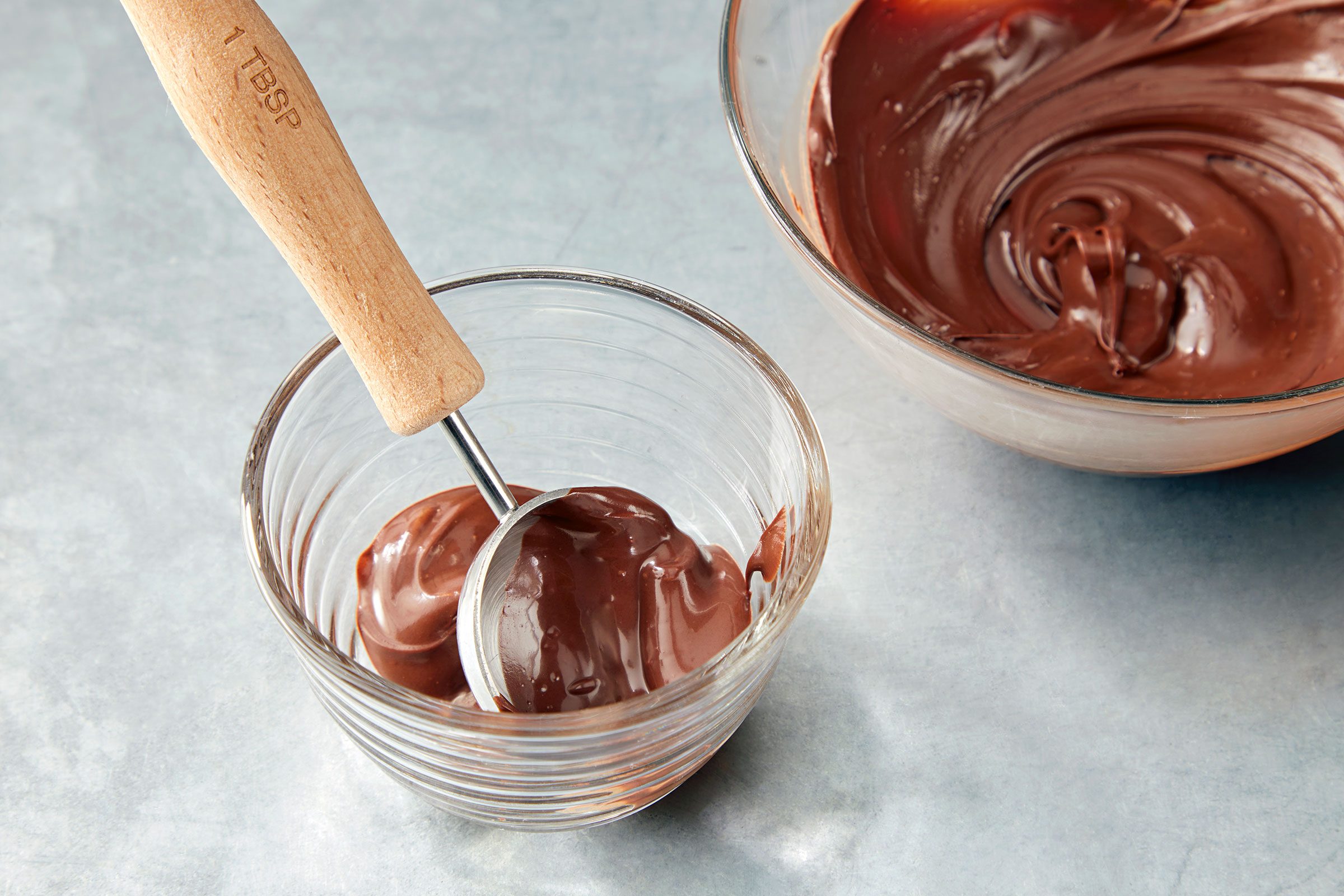 Melted choco chips in a glass bowl