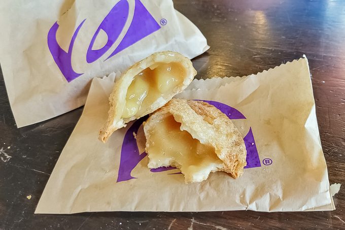 I Tried The Taco Bell Caramel Apple Empanada