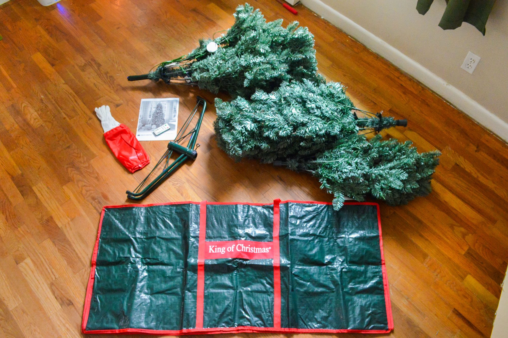 King Of Christmas Tribeca Spruce