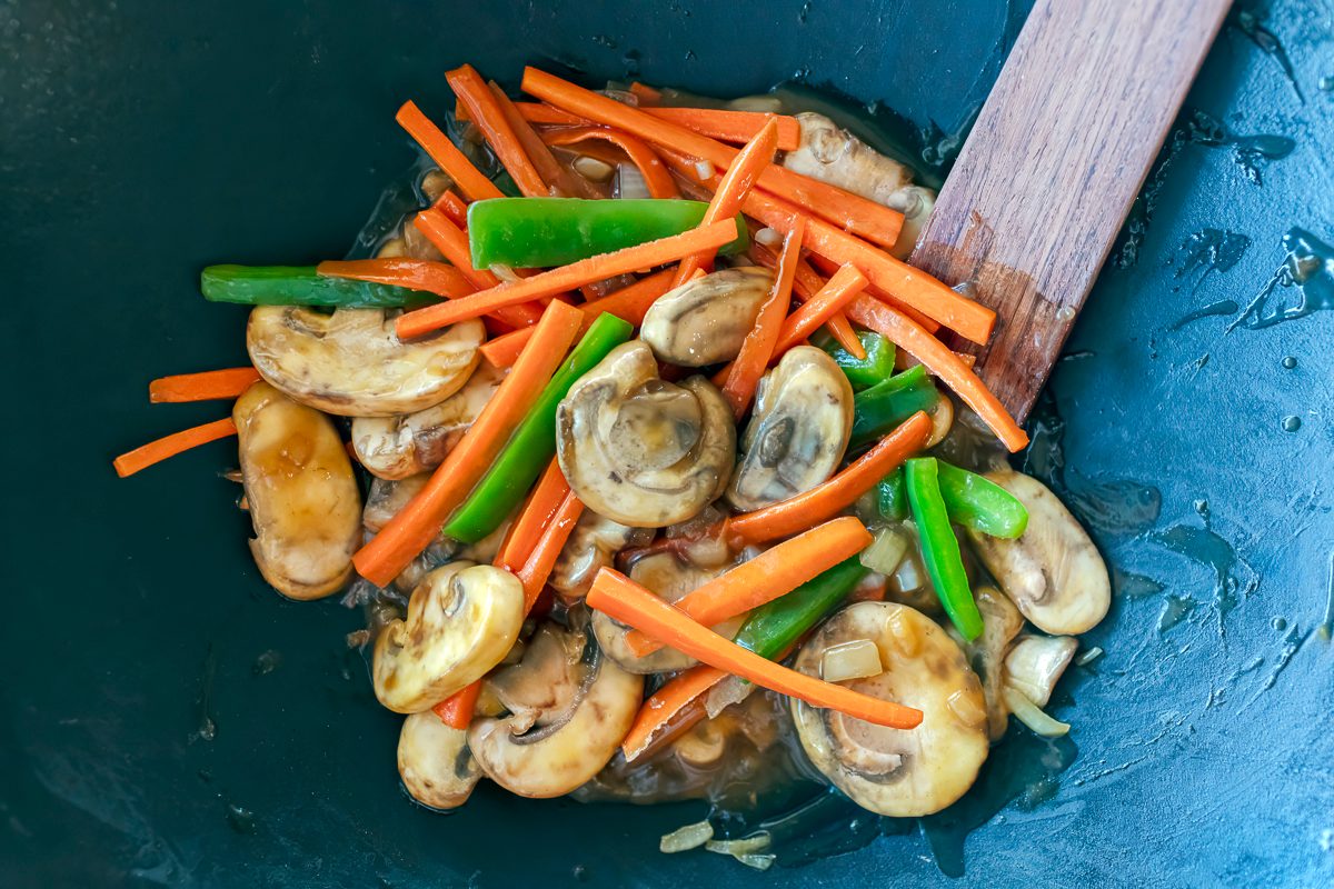 Food Photography Of Turkey Stir Fry With Carrots, Mushrooms And Snow Peas By Jackie Alpers For Taste Of Home.