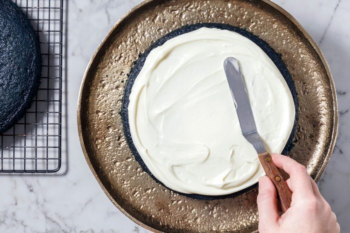 frost the top and sides to make a 2-layer cake.