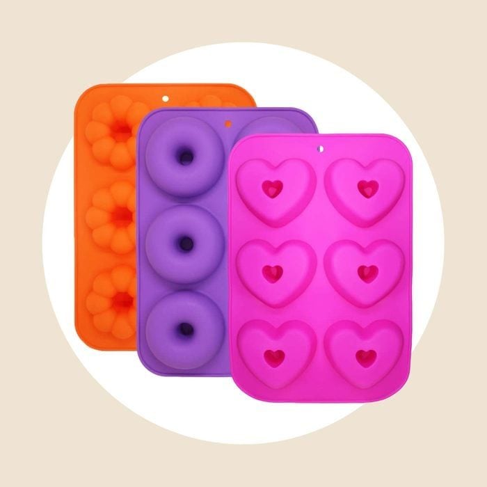 Shaped Doughnut Pan Set Ecomm Via Amazon