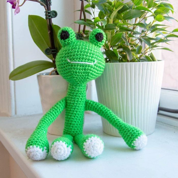 Toh Ecomm Crochet Frog Kit Via Amazon.com 