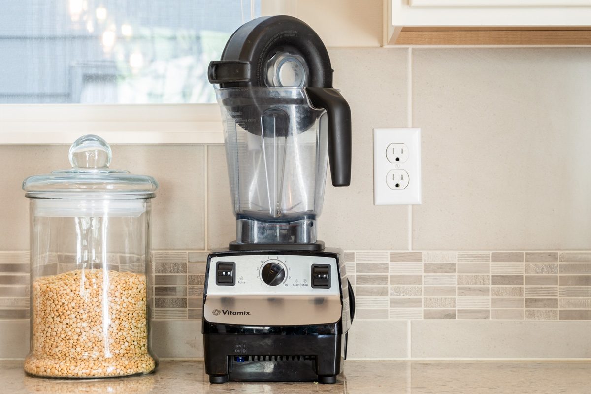 10 Things You Shouldn’t Be Storing On Your Kitchen Countertop