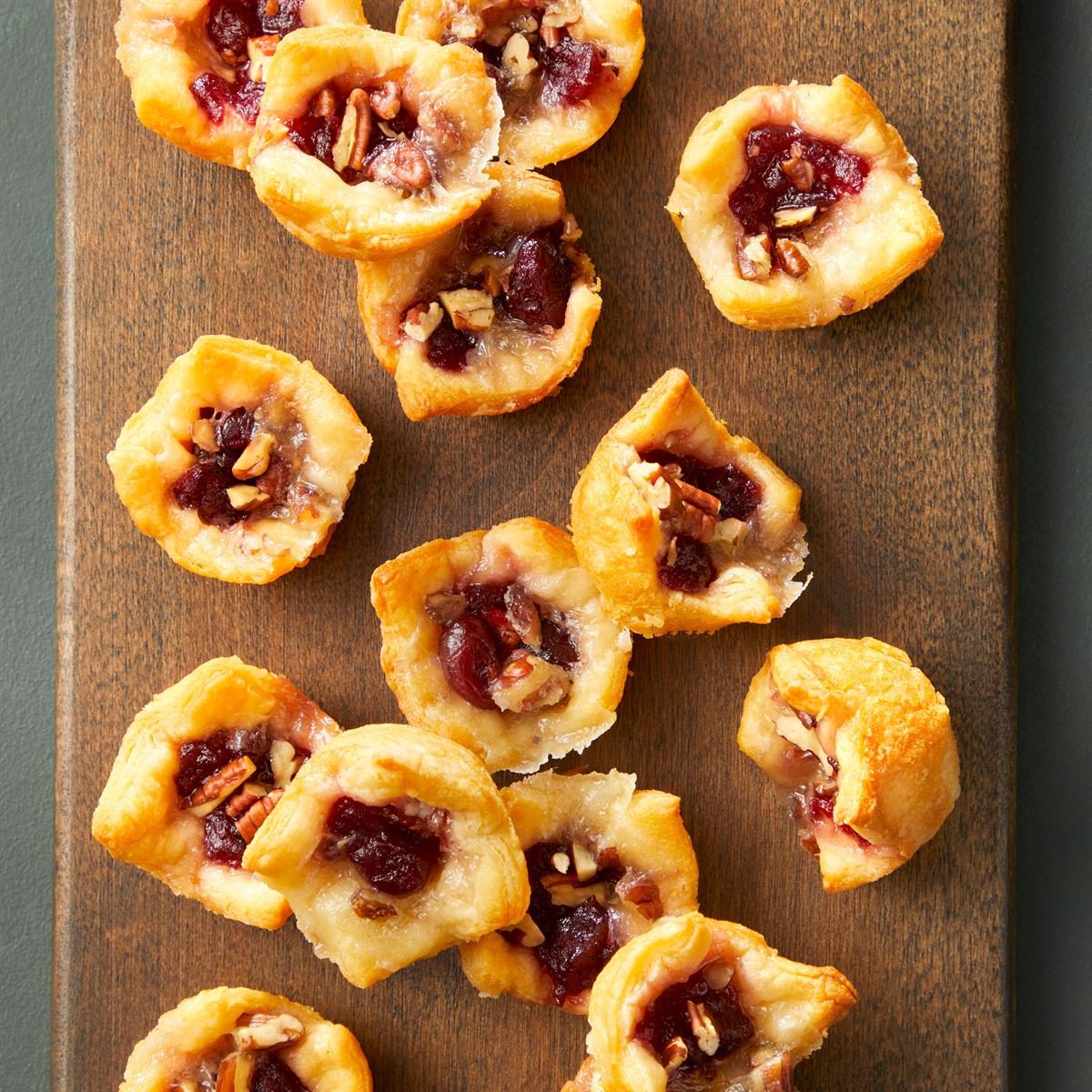 Cranberry Brie Bites Exps Tohcom24 77615 Dr 12 10 10b