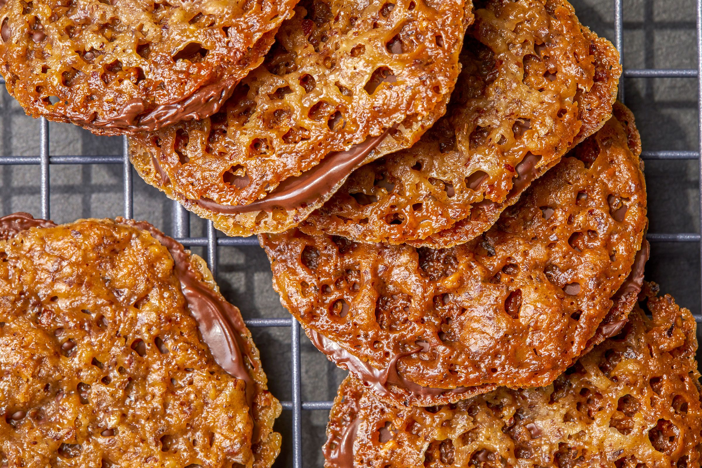 Lace Cookies on wired rack