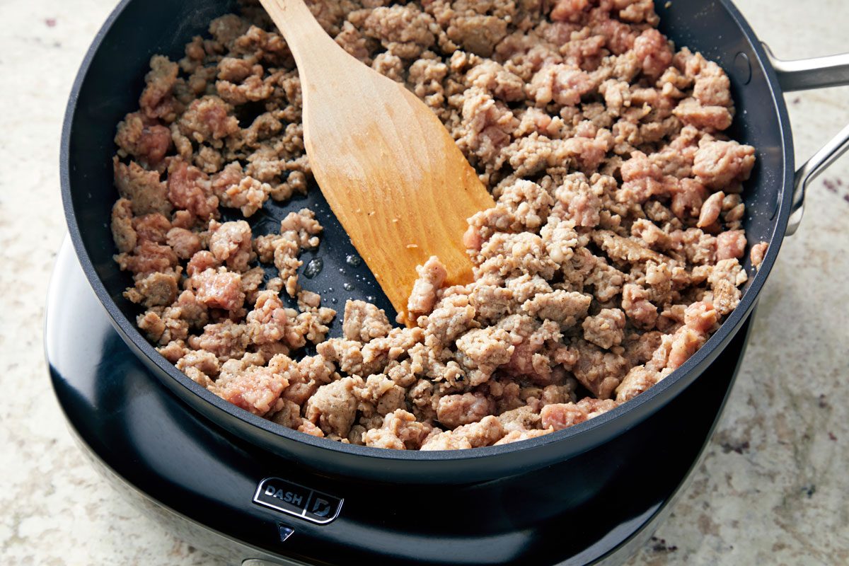 cook and crumble sausage until no longer pink