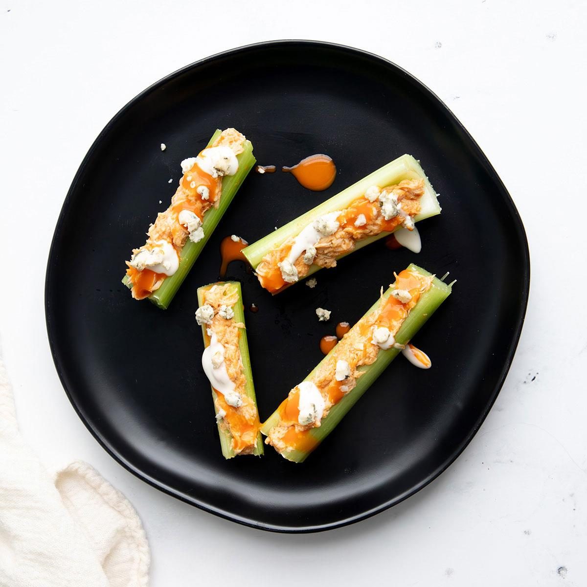 Shredded Buffalo Chicken With Ranch Exps Tohd24 203639 Kaylawidmer 3