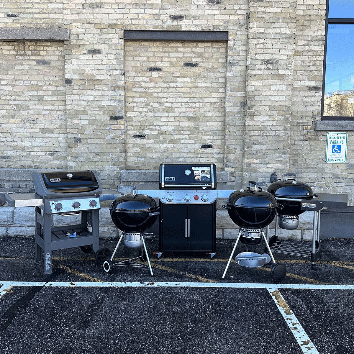 Napoleon Grills vs. Weber: Who Makes the Better Grill in 2025?