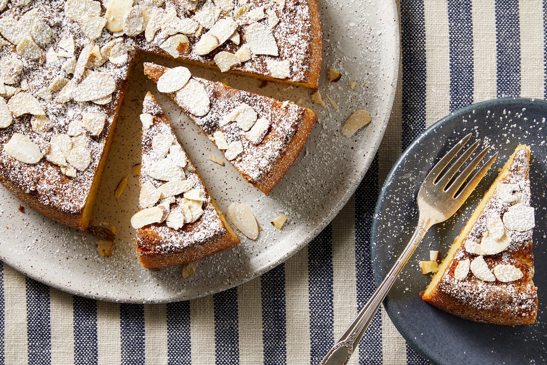 Almond Cake Ft25 278212 Ec 0228 4