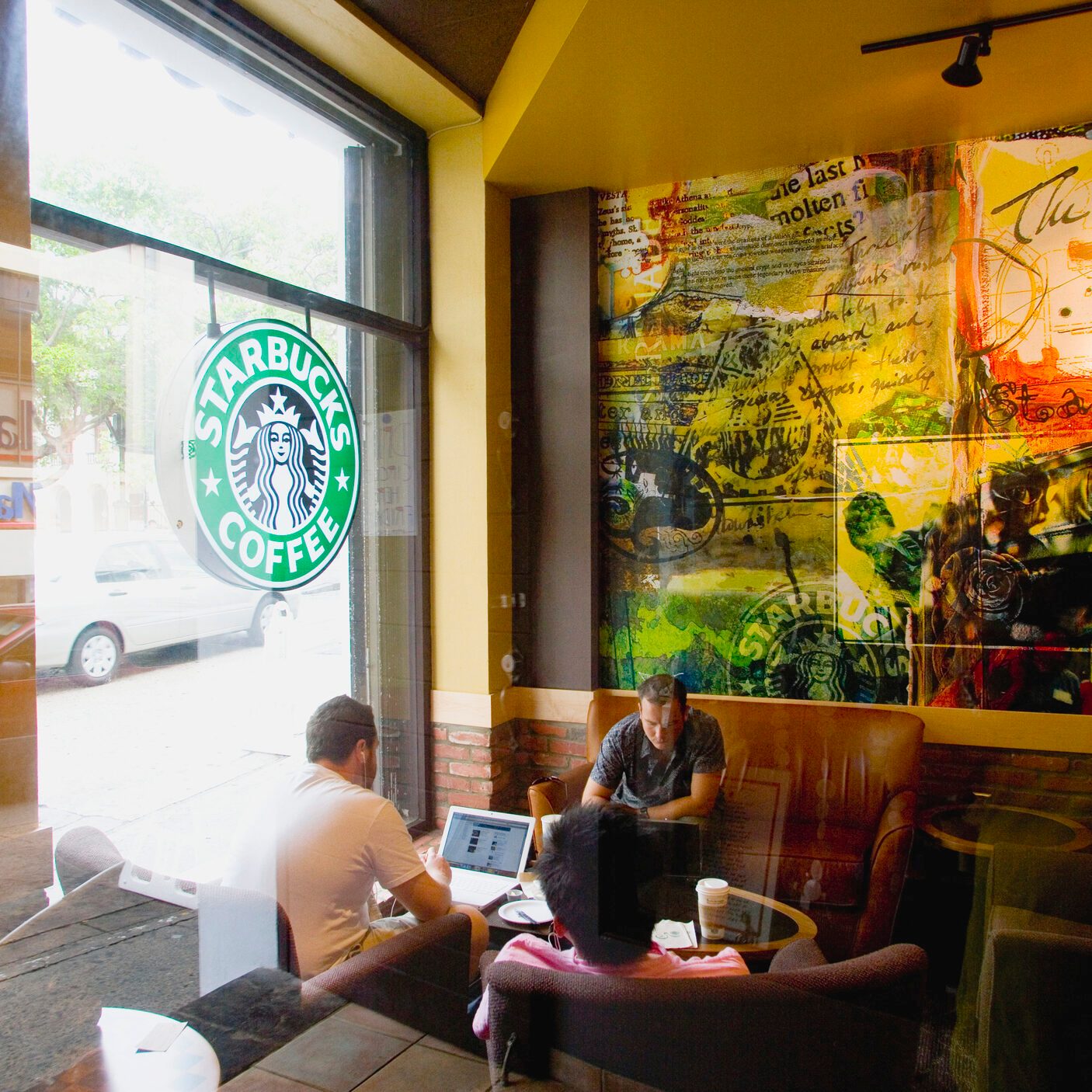 11 Healthy Starbucks Breakfast Ideas to Start Your Day