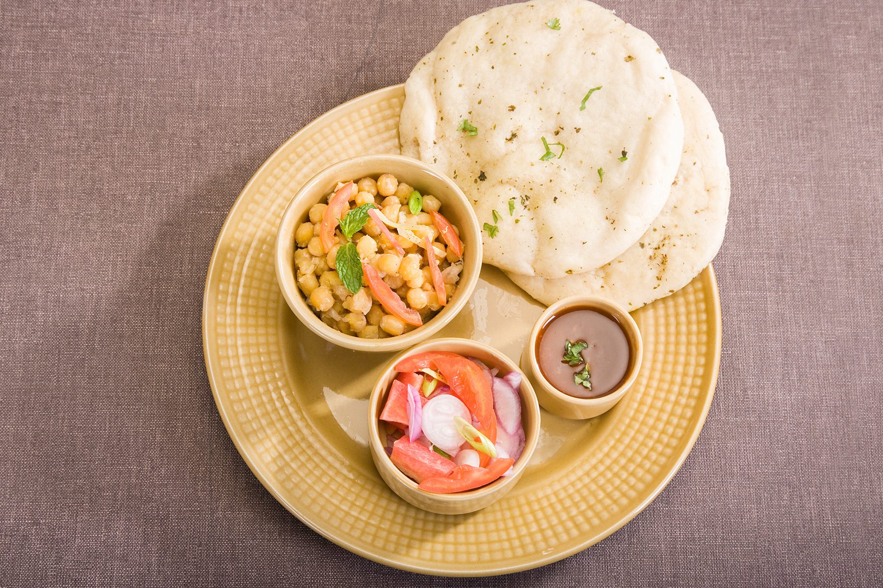 14 Types Of Indian Bread Gettyimages 464851941
