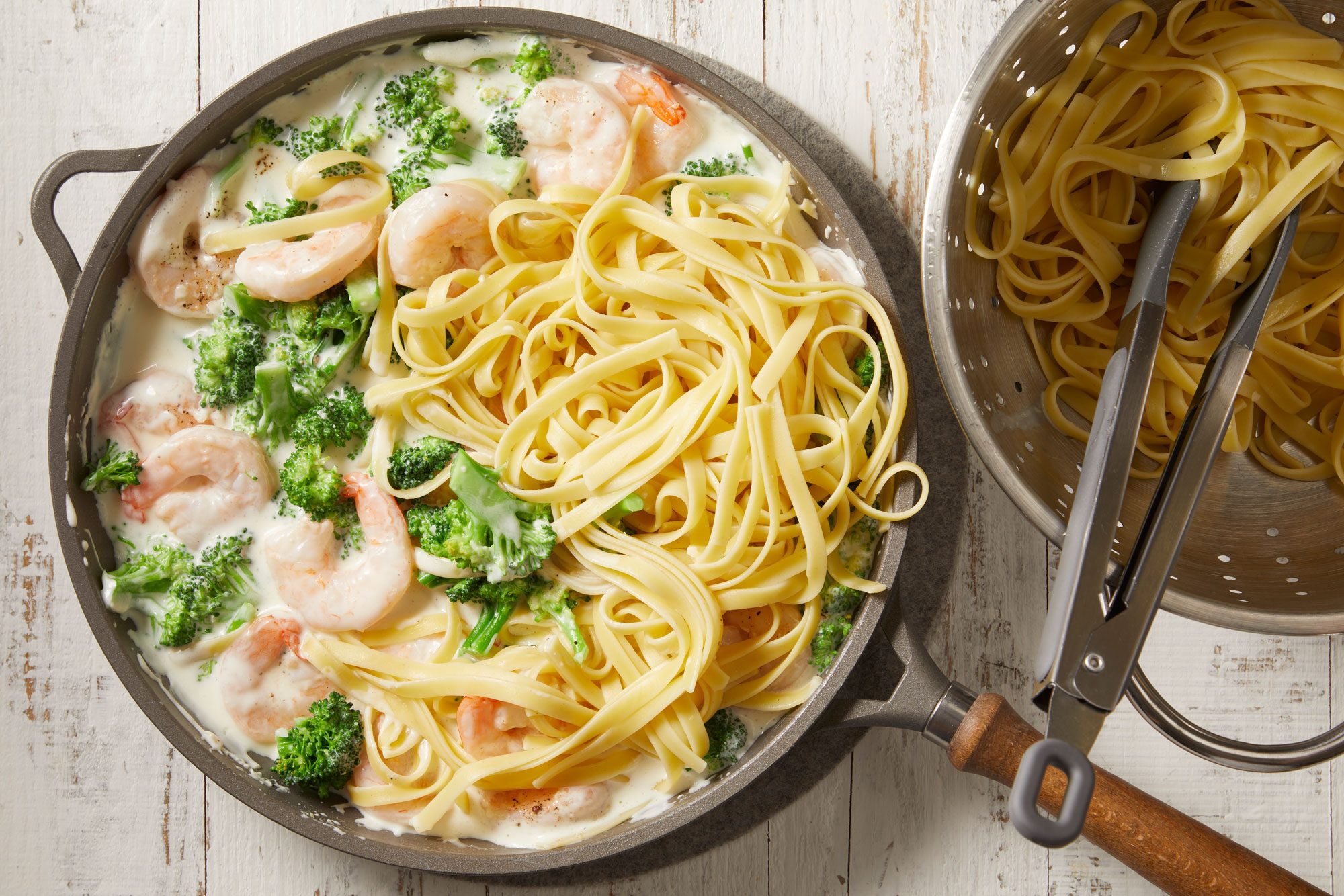 fettuccine; toss with shrimp mixture until coated.