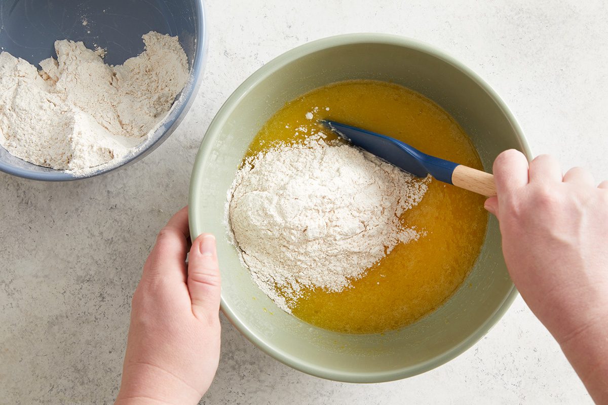 combine flour, baking soda, baking powder, cinnamon and salt; add to egg mixture