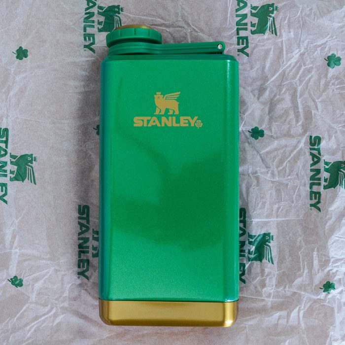 Toha25 Stanley Adventure Pre Party Flask Emily Way 03 Ssedit
