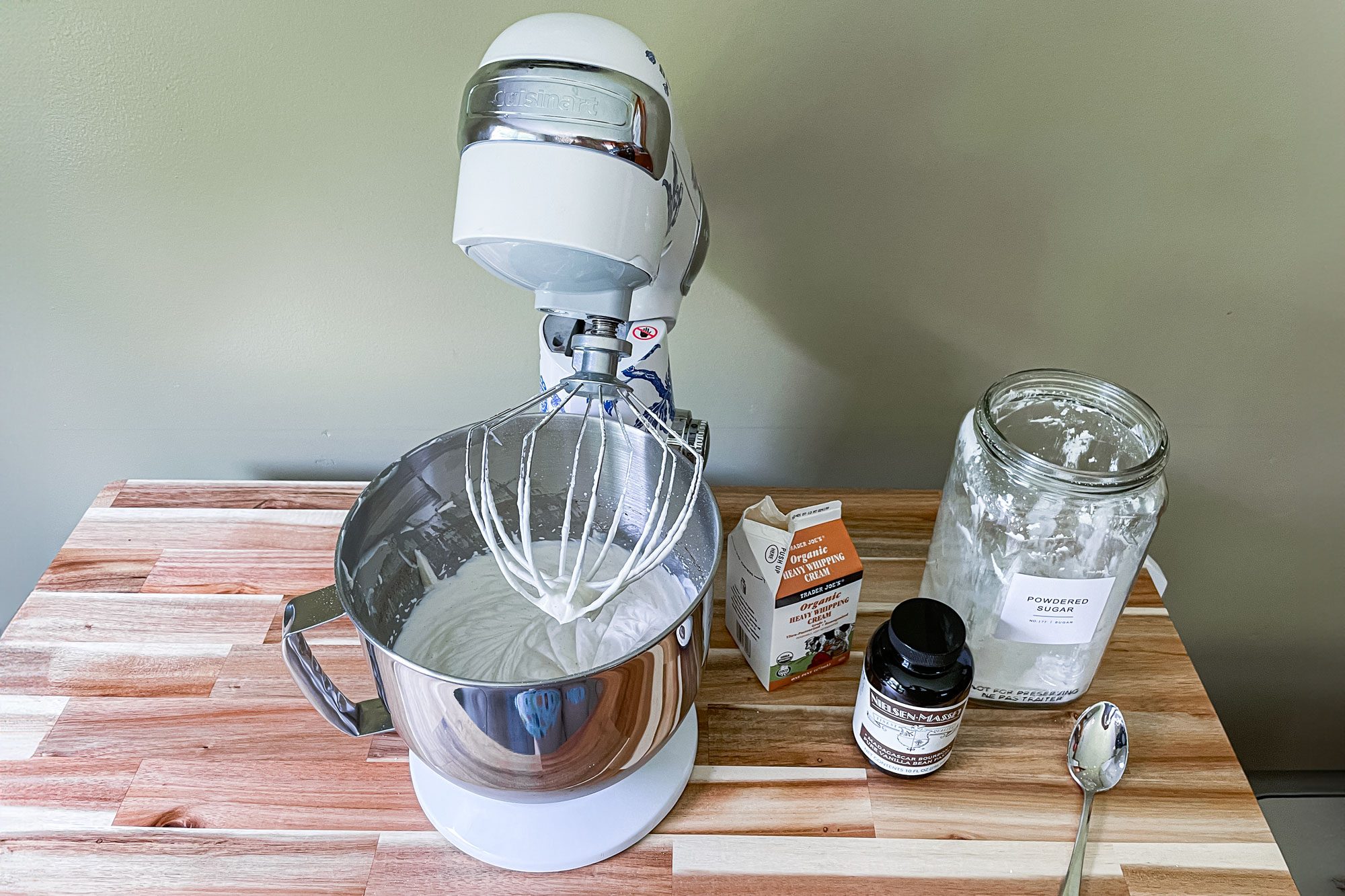 Cuisinart Stand Mixer Whipped Cream