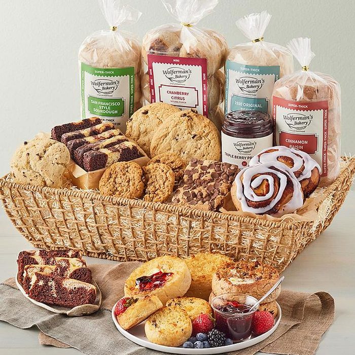 Grand Bakery Breakfast Gift Basket