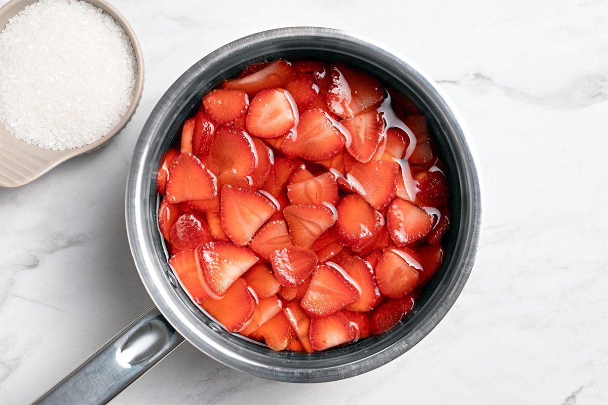 Strawberry Vinegar Tohd25 47197 Shaileshkumar 02