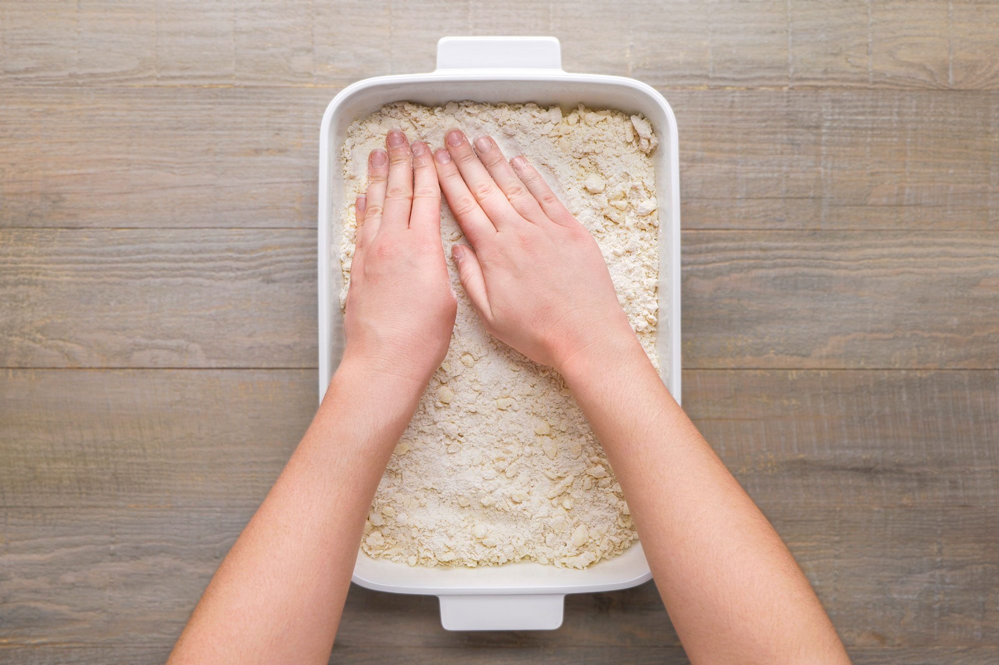 Rhubarb Meringue Dessert Tohvs25 14589 Mr 05 14 2