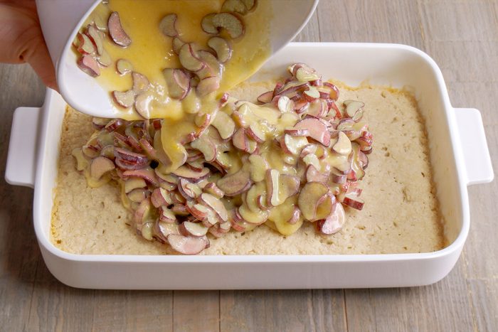 Rhubarb Meringue Dessert Tohvs25 14589 Mr 05 14 4