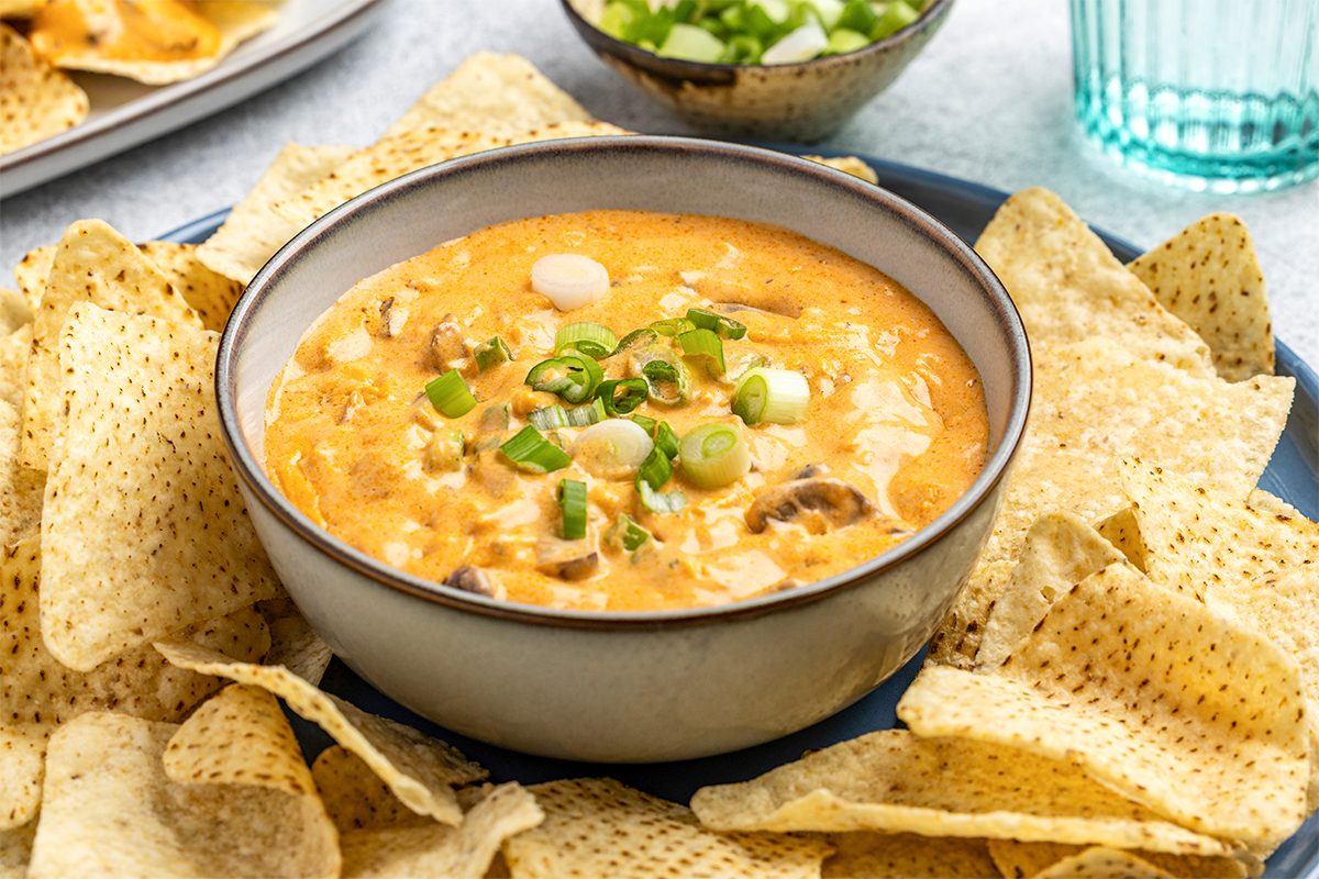Vegetarian Buffalo Chicken Dip Tohd25 175483 Erickleinberg 4