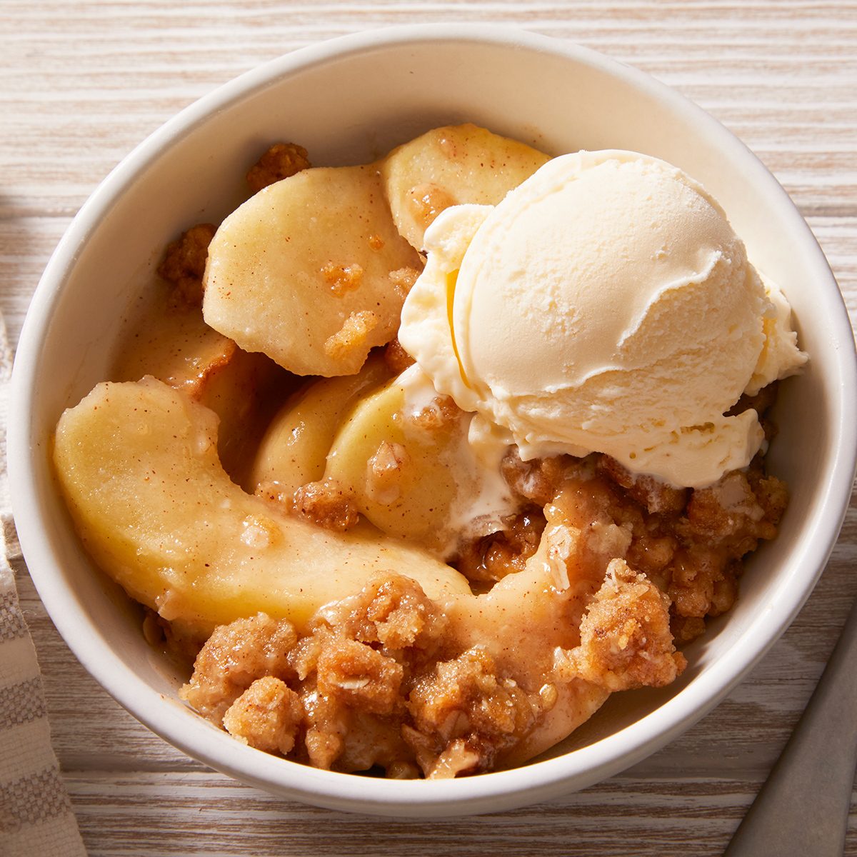 30 Easy Thanksgiving Desserts Everyone Will Enjoy