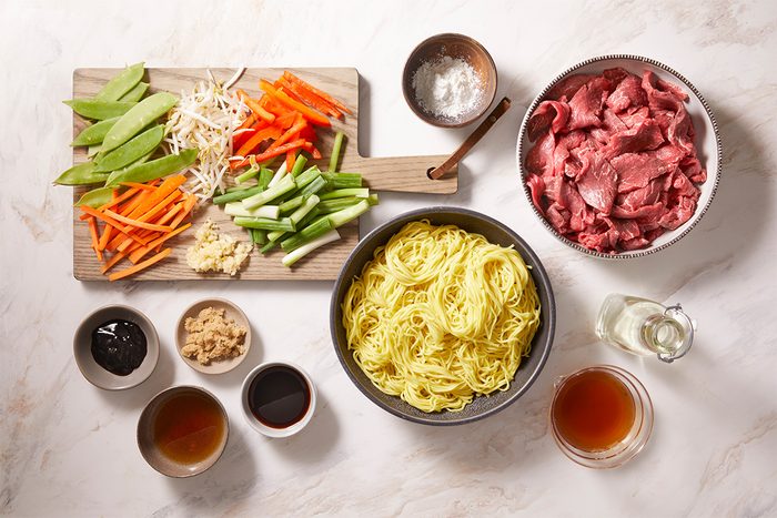 Beef Chow Mein Ft25 9746 Jr 0722 1