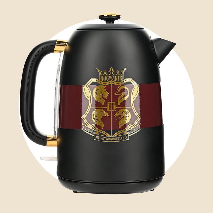 Hogwarts Electric Kettle Via Walmart.com