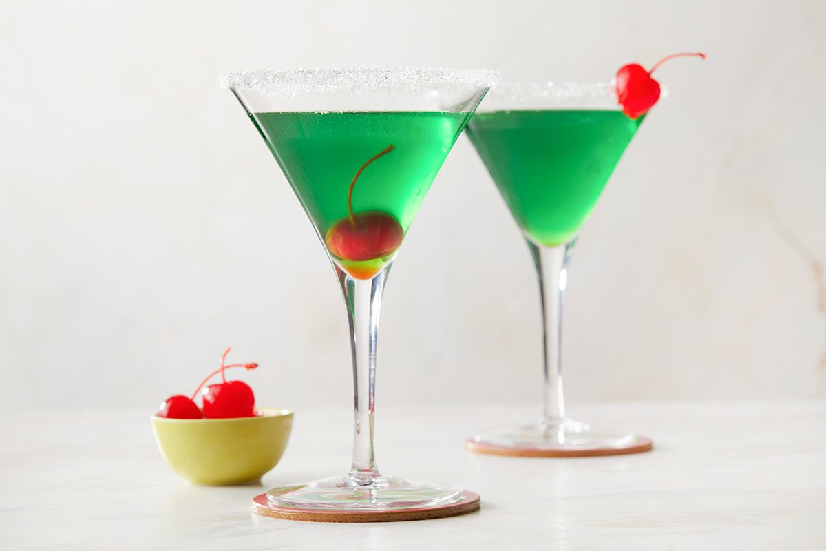 Grinch Cocktail served and ready to drink