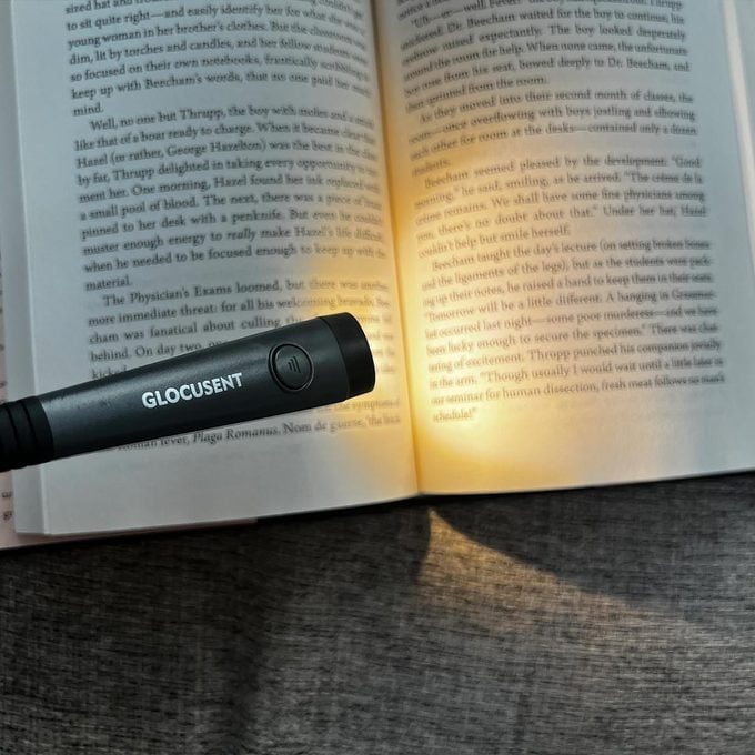 Rd Book Light Reina Galhea Rd.com Jvcrop