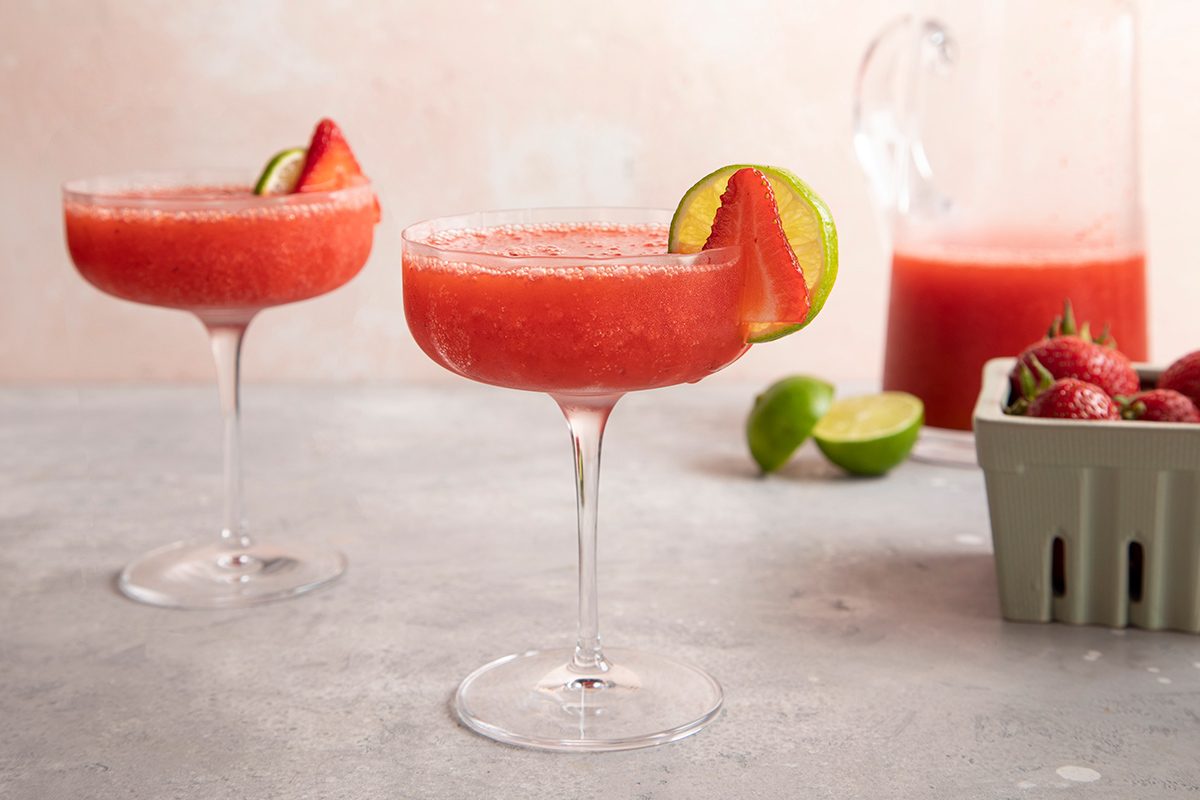 Strawberry Daiquiri With Limeade Ft22 37099 St 07 08 2
