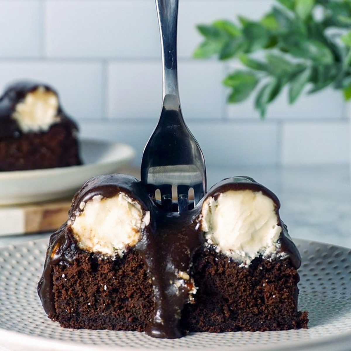 20 Of The Best Midwest Desserts Bumpy Cake 