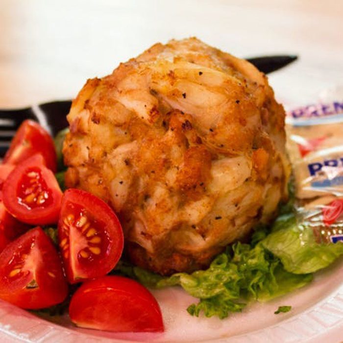 Faidley Seafood Jumbo Lump Crab Cakes
