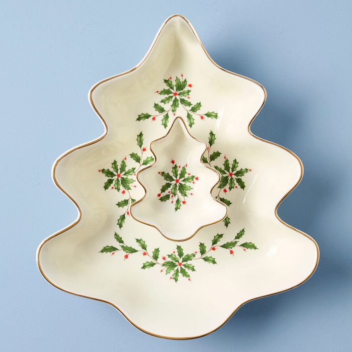 Best Cyber Monday Deals  Holiday Tree Chip & Dip Set Via Lenox